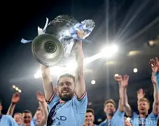 赛地聚焦：社区盾加时末段热度飙升，摩纳哥调整名单，态度坚定，轮换策略成焦点(摩纳哥签下前枪手前锋比雷斯)-开云体育下载